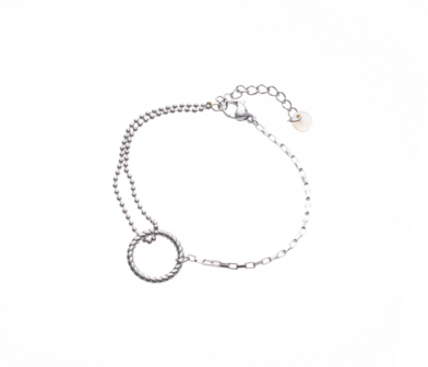 Armband B2786-1 twisted circle zilver - Day&amp;Eve 