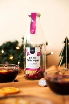 Gl&uuml;hwein rode wijn  - Pineut